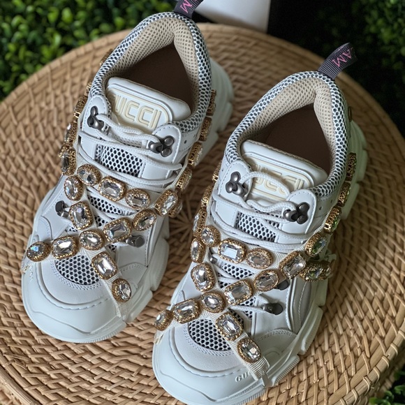 New Gucci Flashtrek white with stones size 39 with box and dust bag - Picture 8 of 12